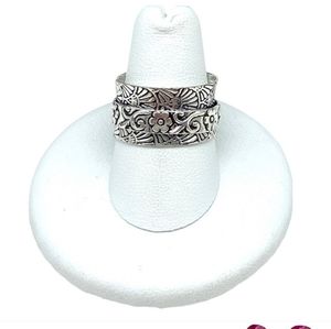 Solid sterling silver spinner ring. Sz 5